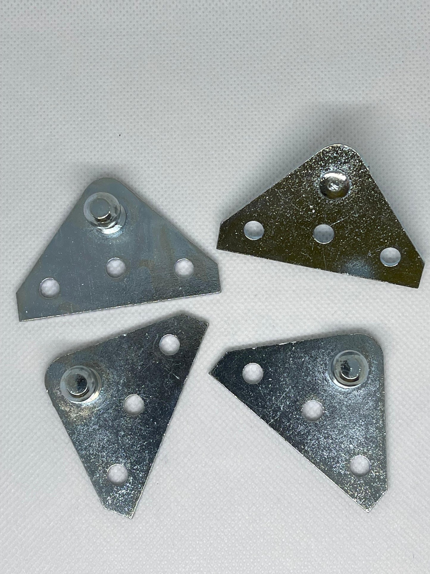 2x 10mm Ball Stud Gas Strut Brackets – Zinc Plated Steel Flat Mounting Plates