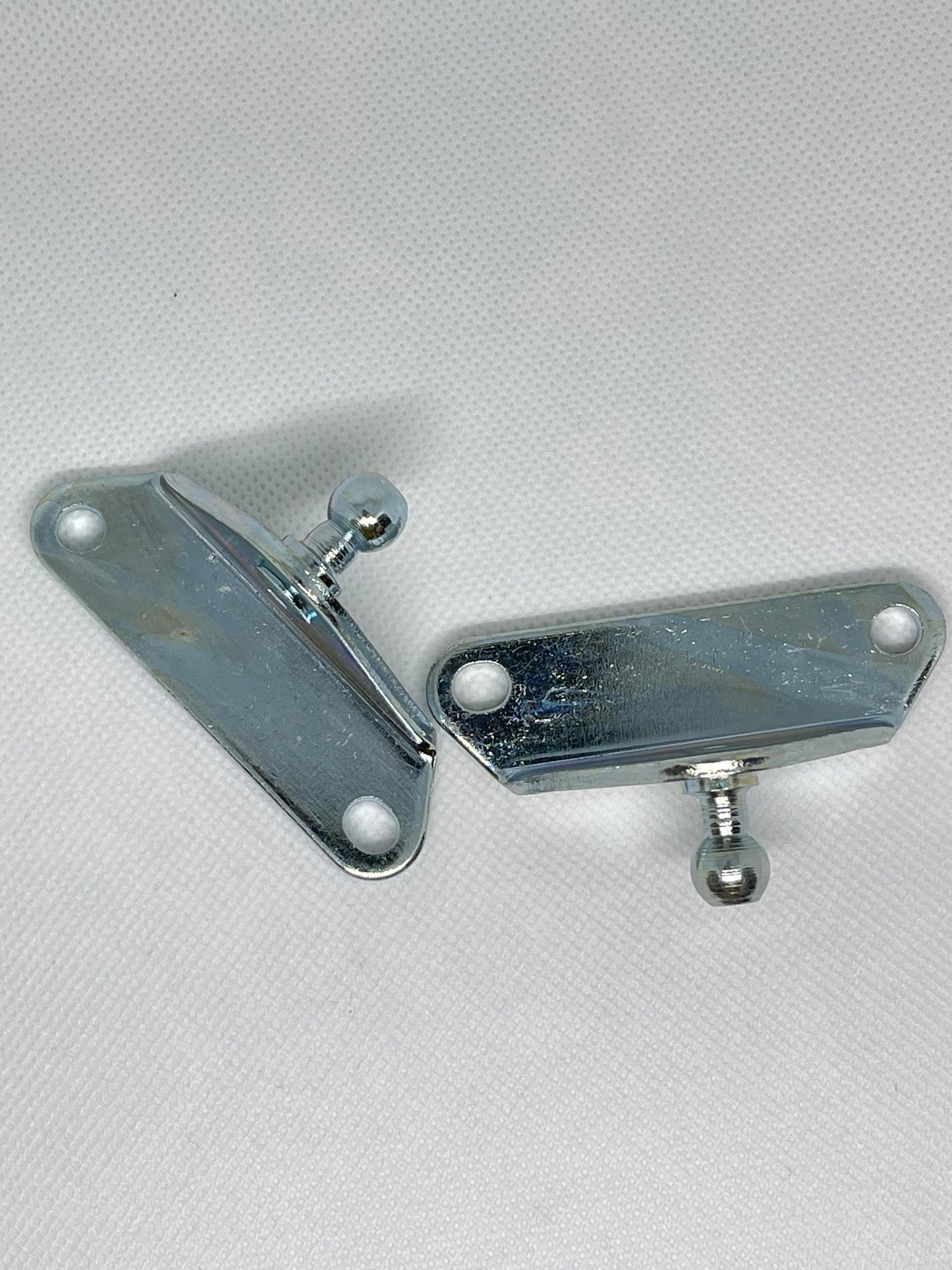 2x Gas Strut Brackets – 10mm Ball Stud Left Mount Zinc-Plated Steel Heavy Duty UK