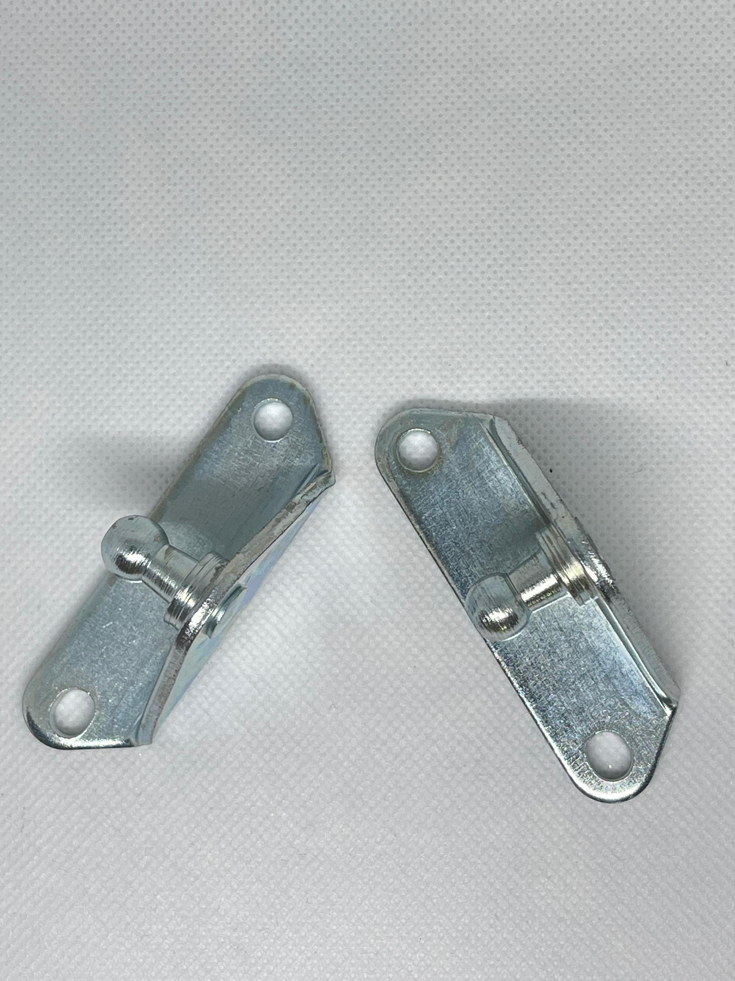 SpringFixUk pair of zinc-plated steel gas strut brackets with 10mm ball stud, right-hand side mount.