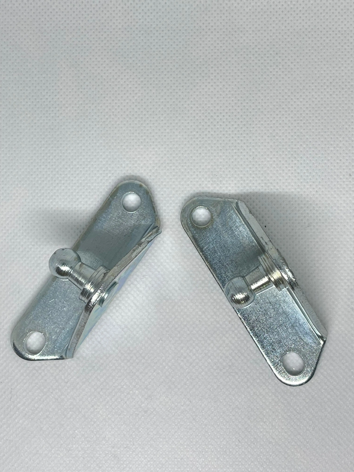 SpringFixUk pair of zinc-plated steel gas strut brackets with 10mm ball stud, right-hand side mount.