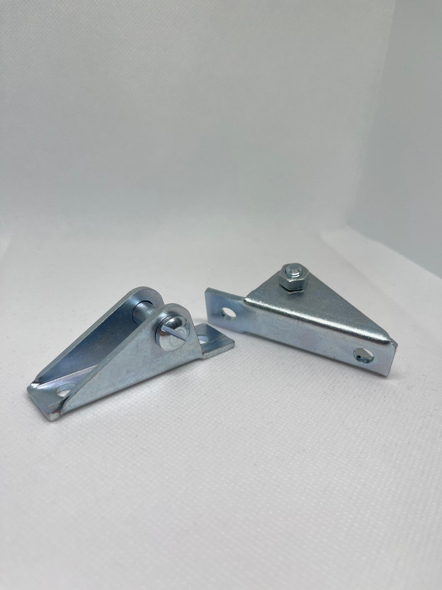2x 8mm Pivot Gas Strut Brackets M6 Bolt Side Mount Zinc-Plated Steel Fittings