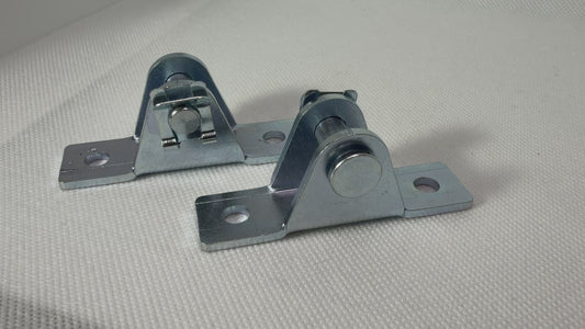 Quick Fit Gas Strut Mounting Bracket 8mm Pin Clip Form B1 Zinc – 2 Pack | SpringFix UK