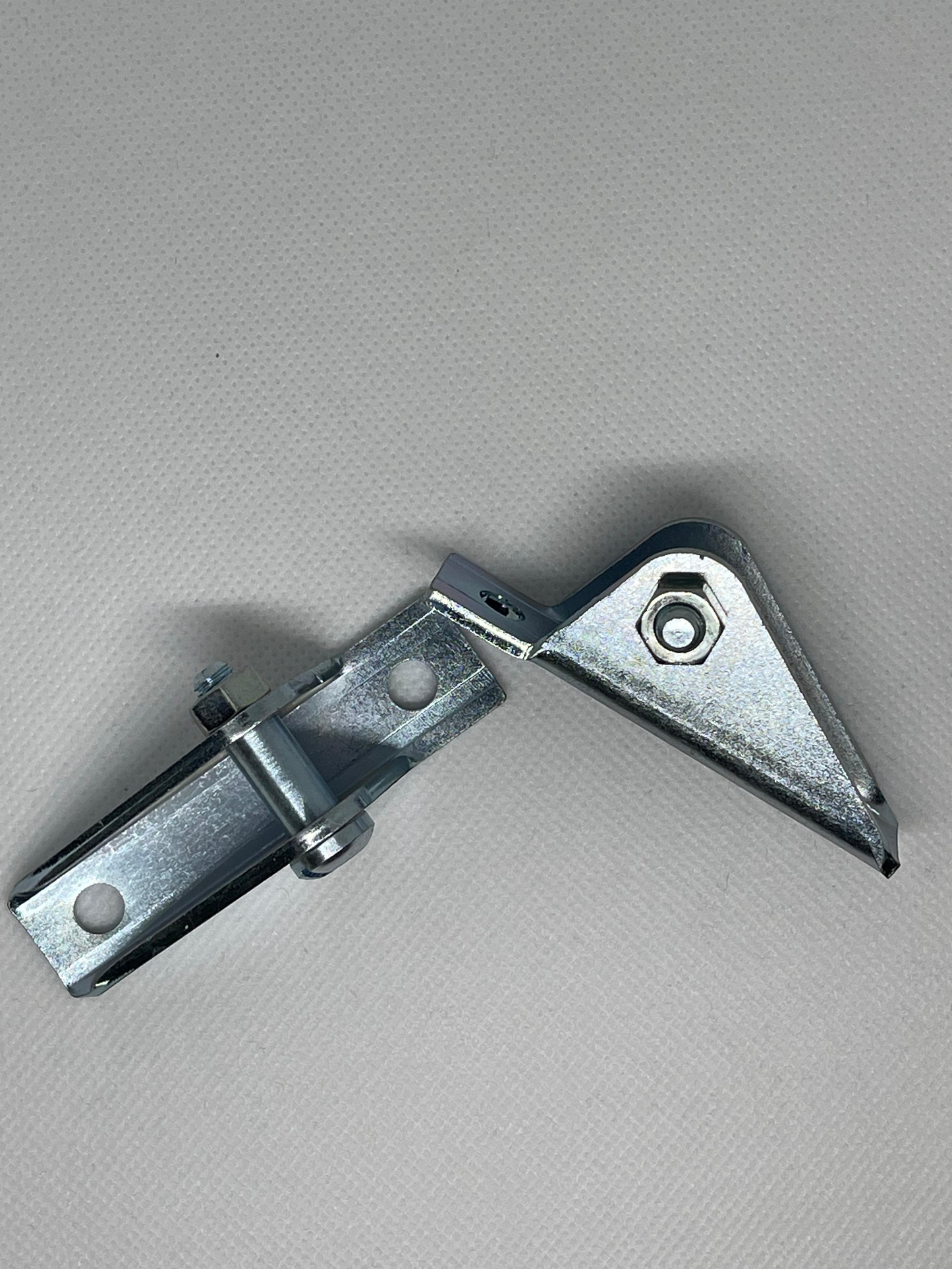 SpringFixUk pair of zinc-plated steel M6 pin bolt side mount gas strut pivot hinge brackets.